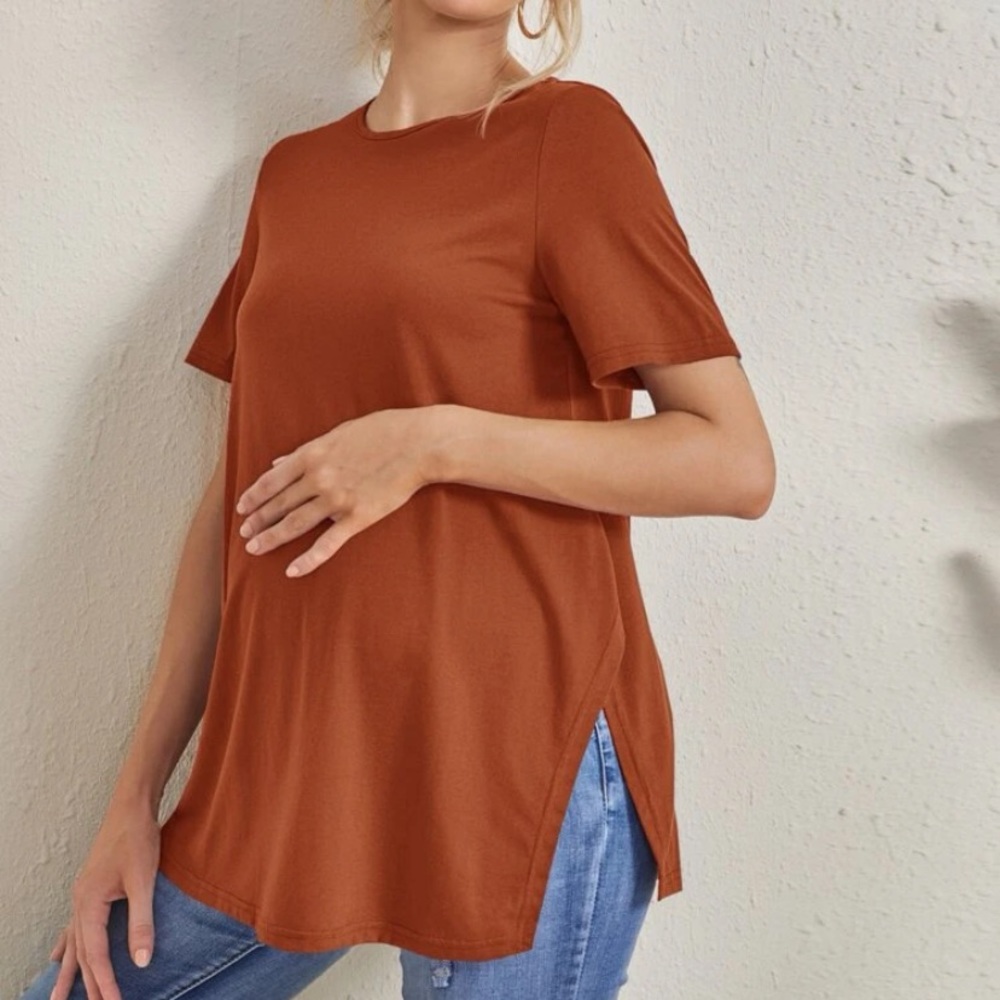 NWOT SHEIN Maternity Split hem solid tee